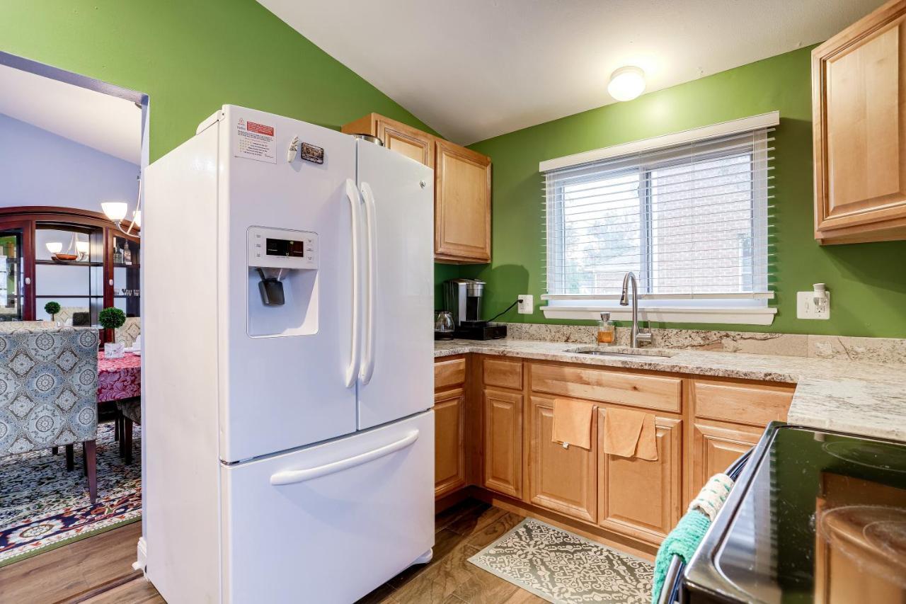 Villa Escape To Our Cozy 3 Bed Rm 2 Bath Unit In Alexandria Va Exterior foto