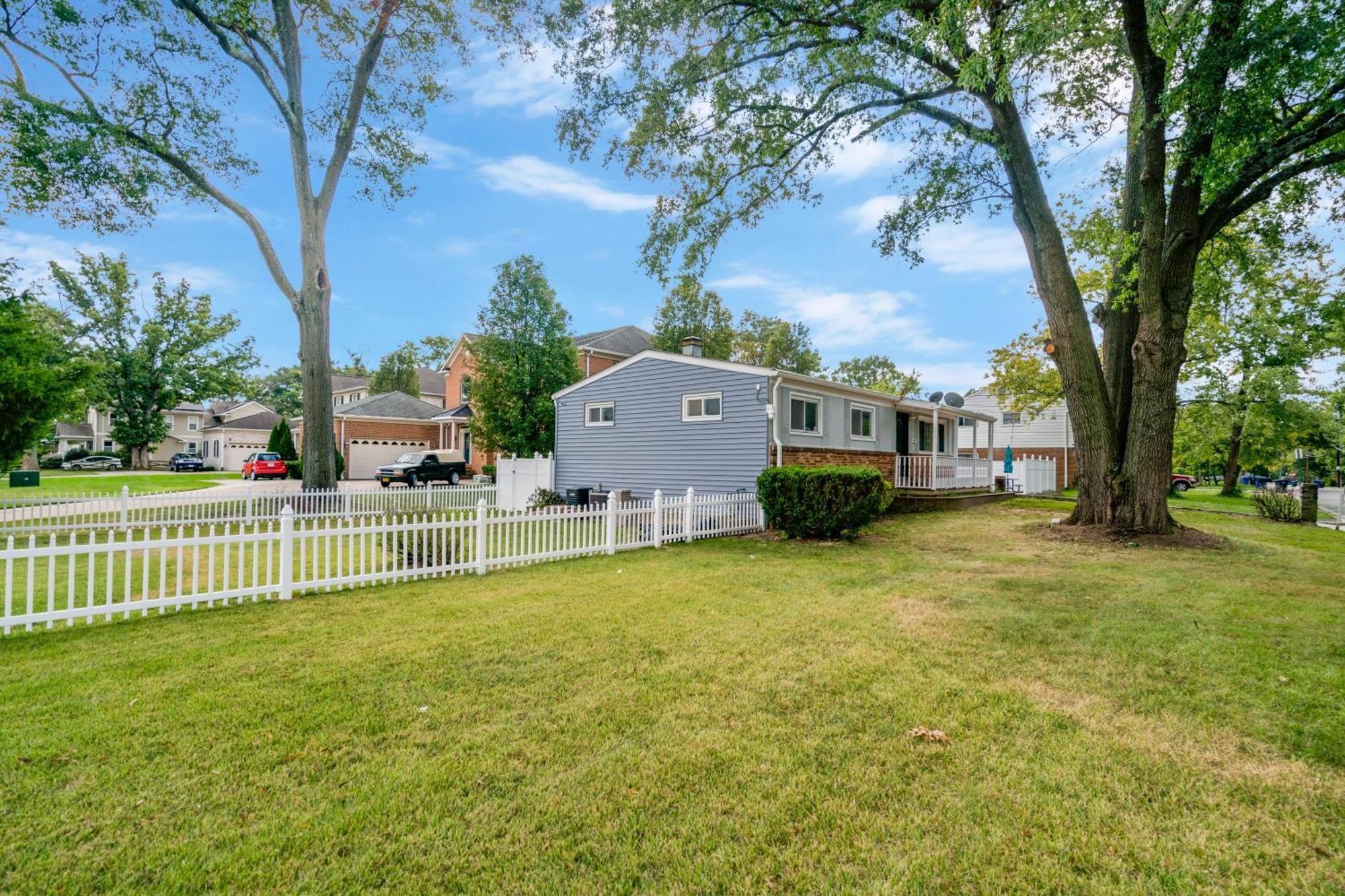 Villa Escape To Our Cozy 3 Bed Rm 2 Bath Unit In Alexandria Va Exterior foto